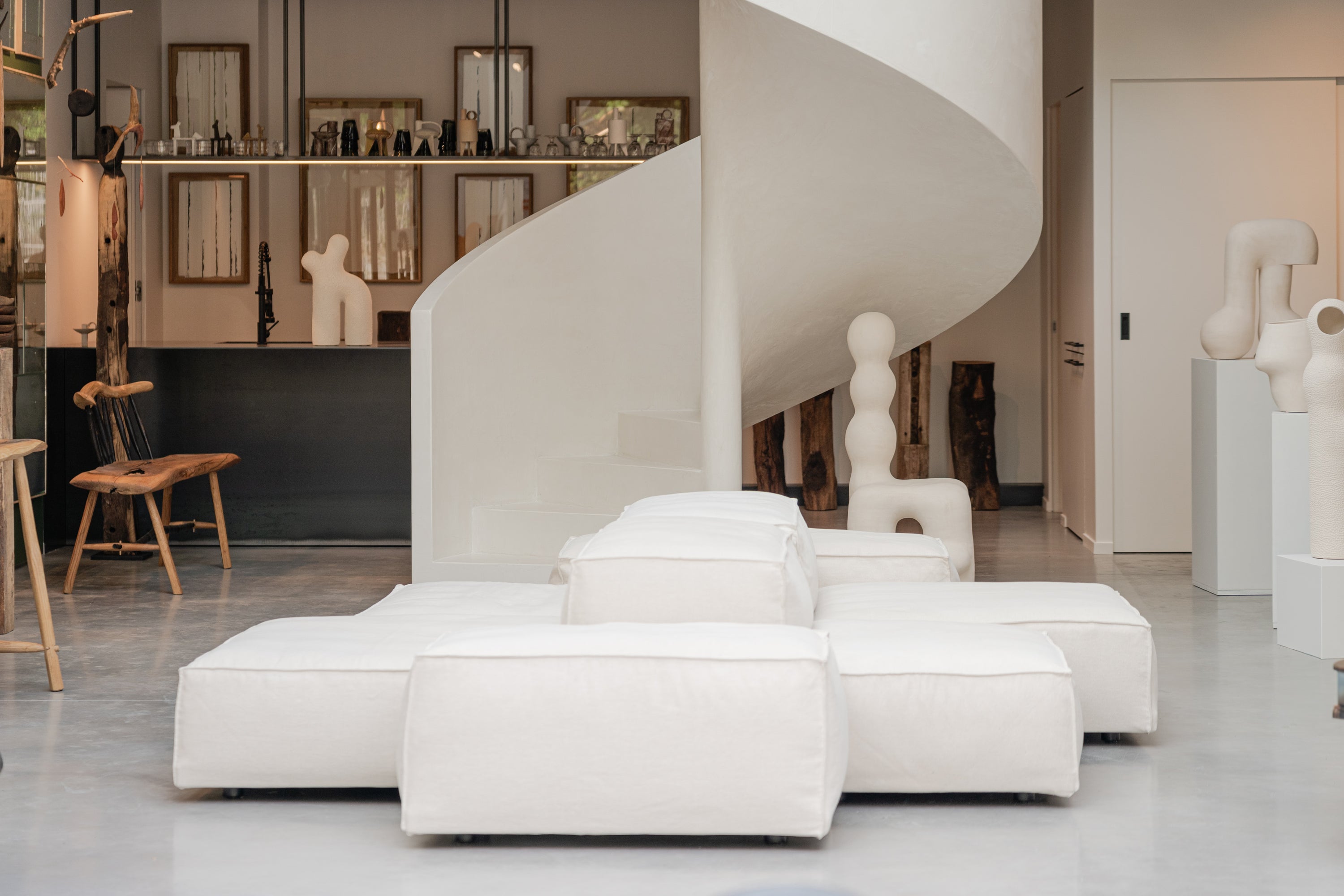 RART-Galerie-I-expo-escalier