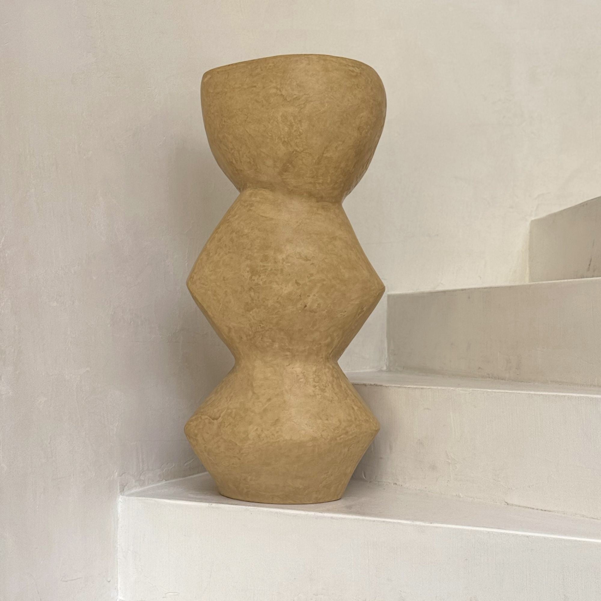 Mirea Block, sculpture by Yasmin Bawa – Rart Galerie