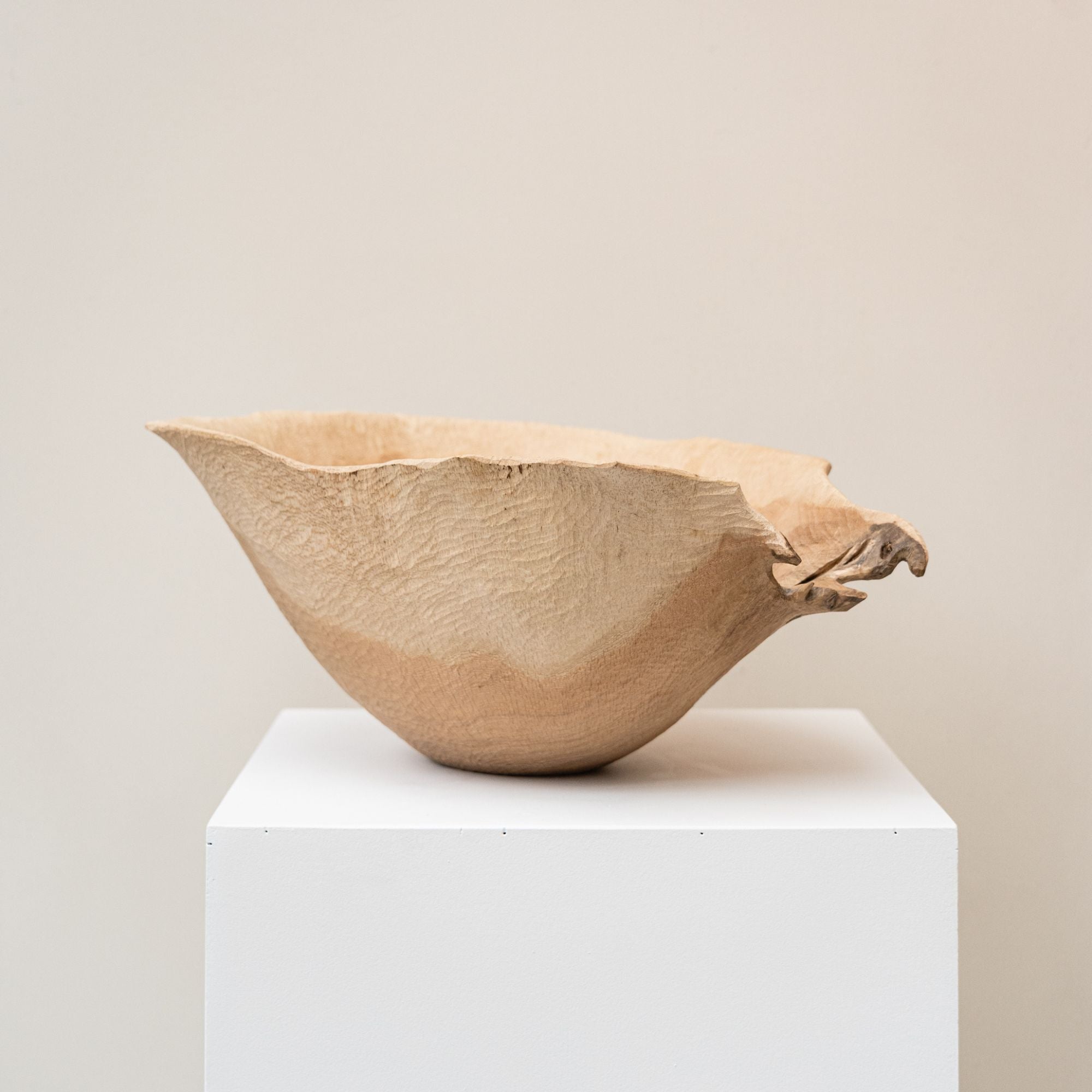 Bol en chêne #1, sculpture par Jamie Gaunt