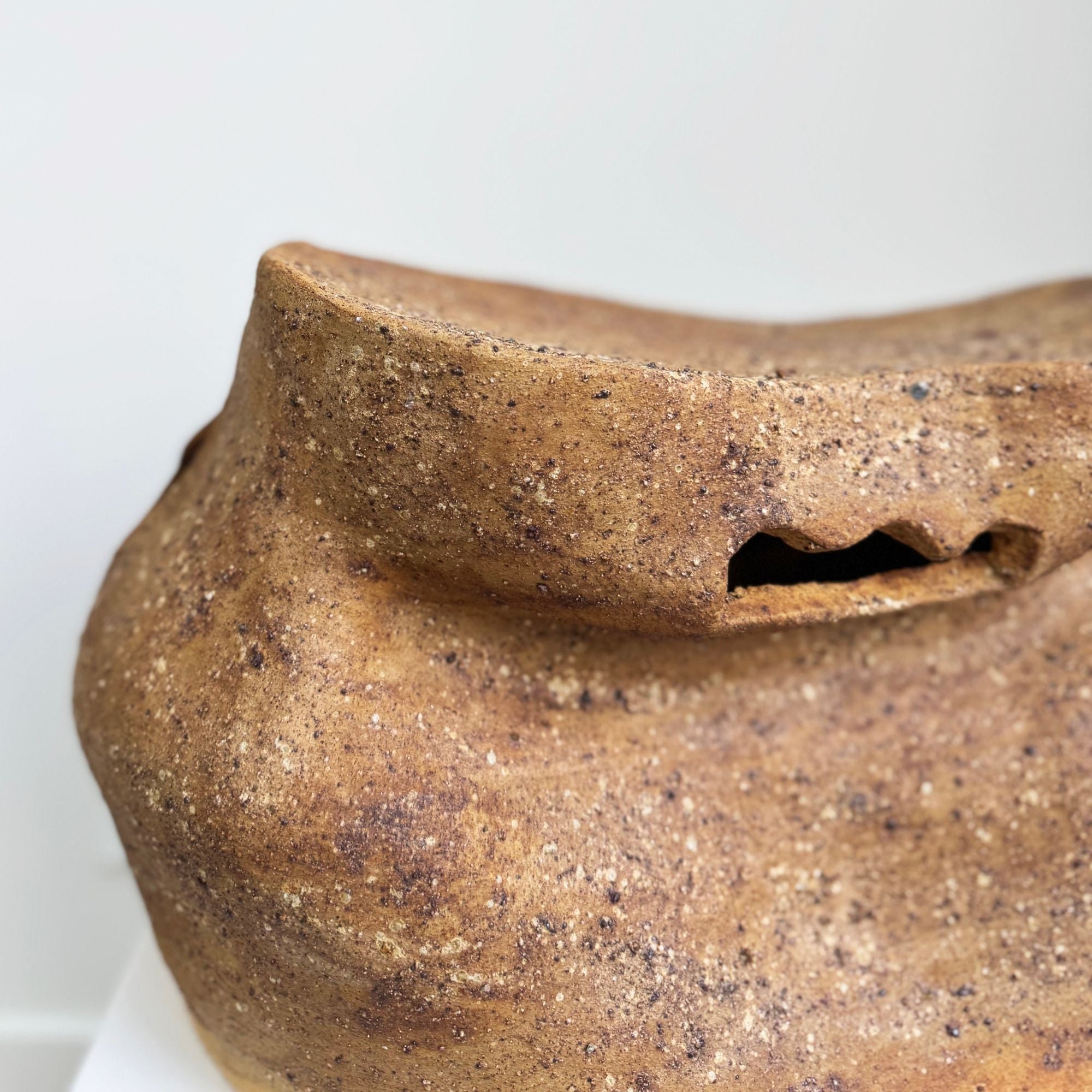 Pascale-Zintzen-side-table-design