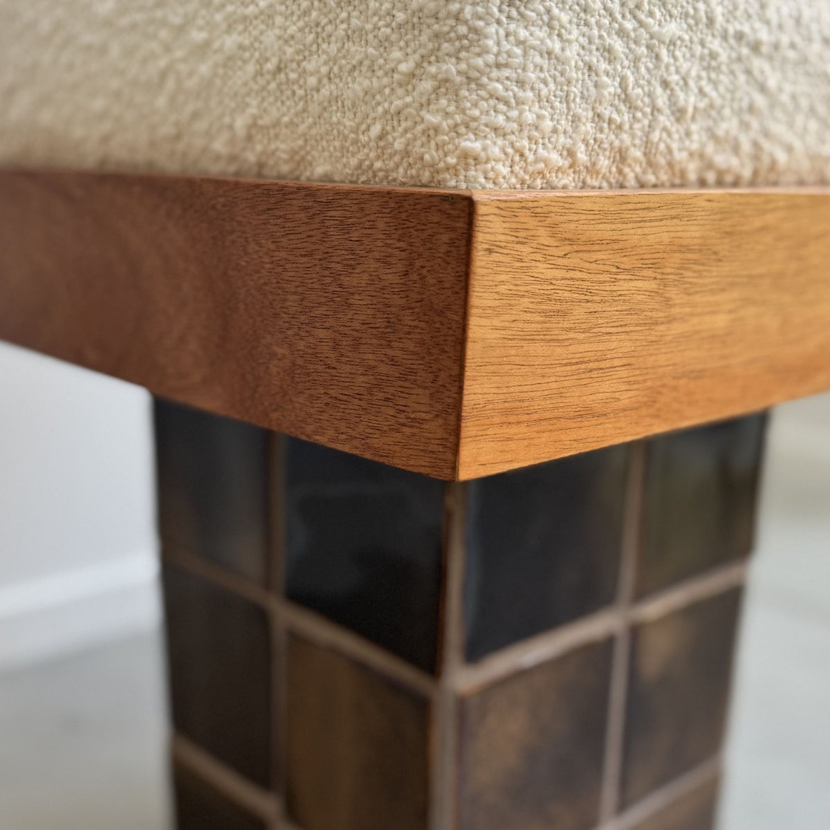 Stool II, par Ah Um Design Studio