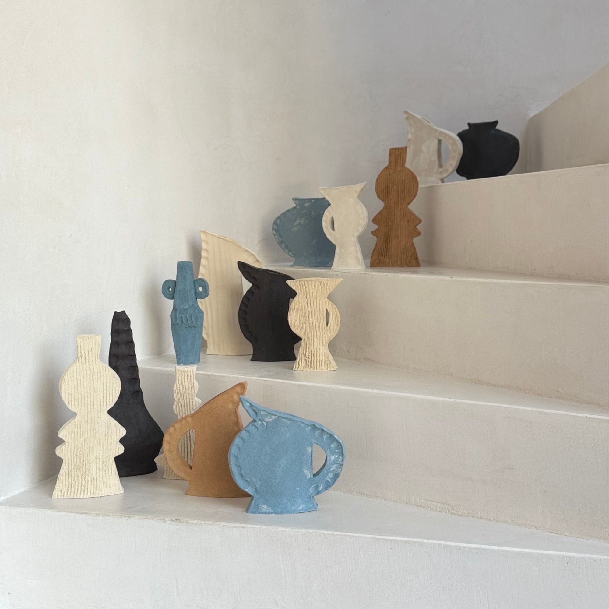 yos 08 white, sculpture par Asterisque