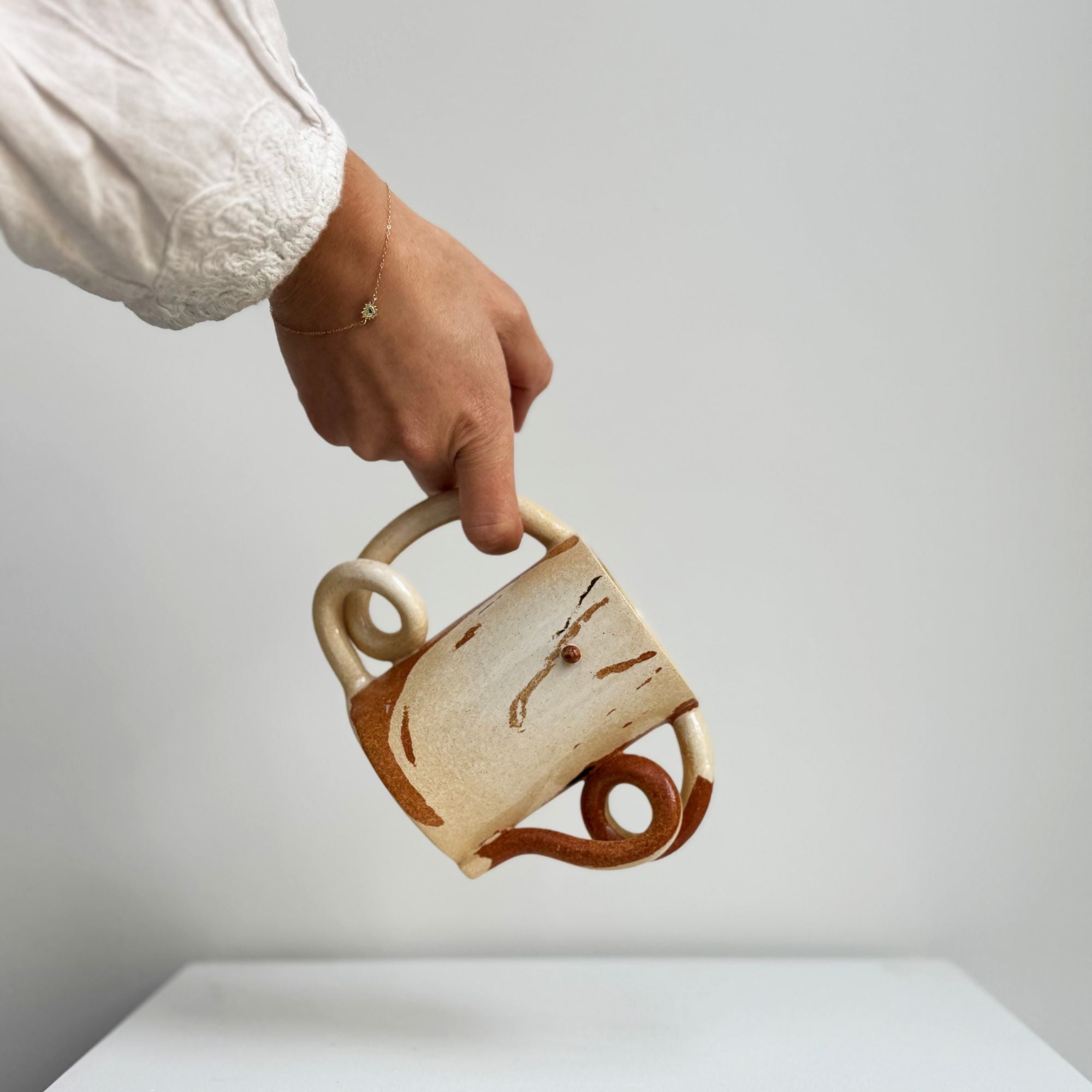 caroline-cutaia-medium-3-main