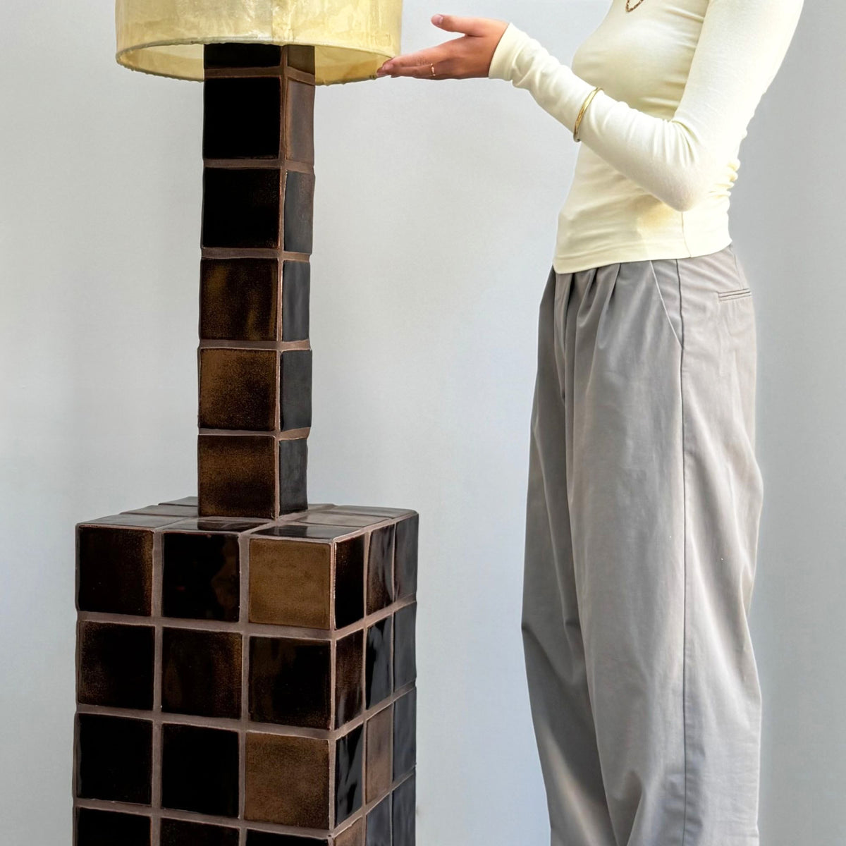 Floor Lamp II, par Ah Um Design Studio