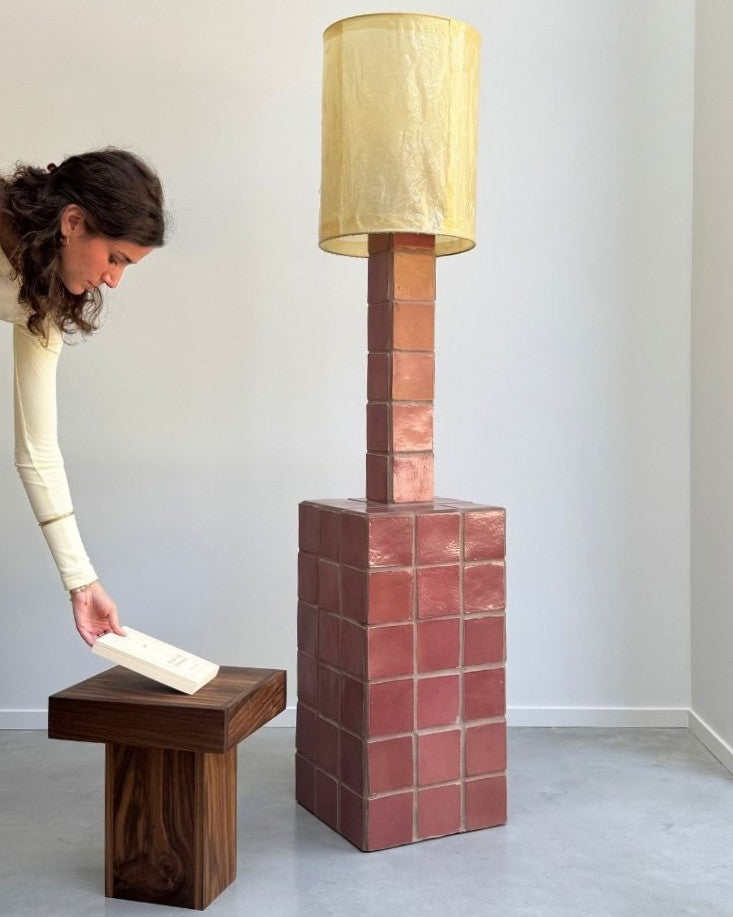 Floor Lamp I, par Ah Um Design Studio