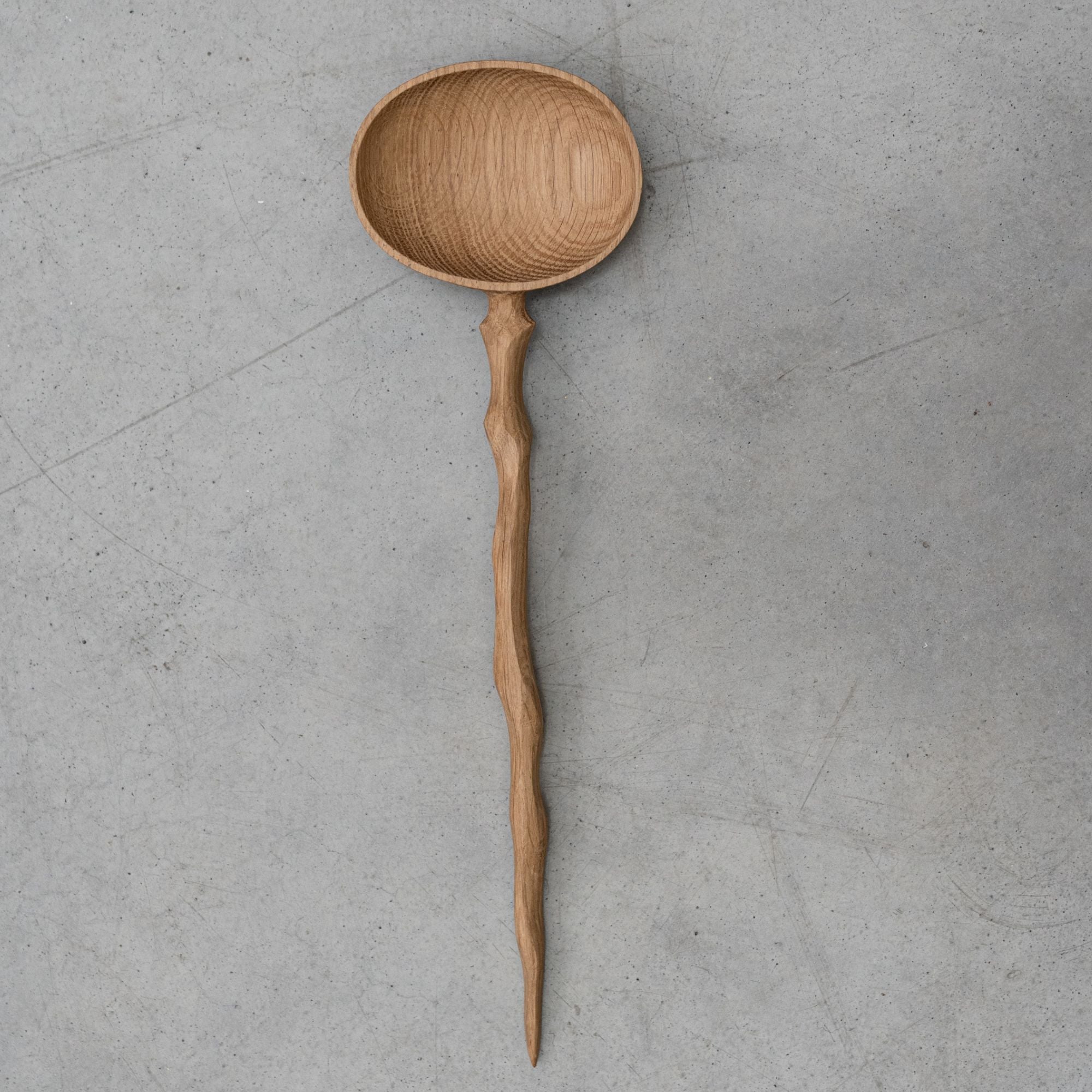 Cuillère longue #8, sculpture par Jamie Gaunt