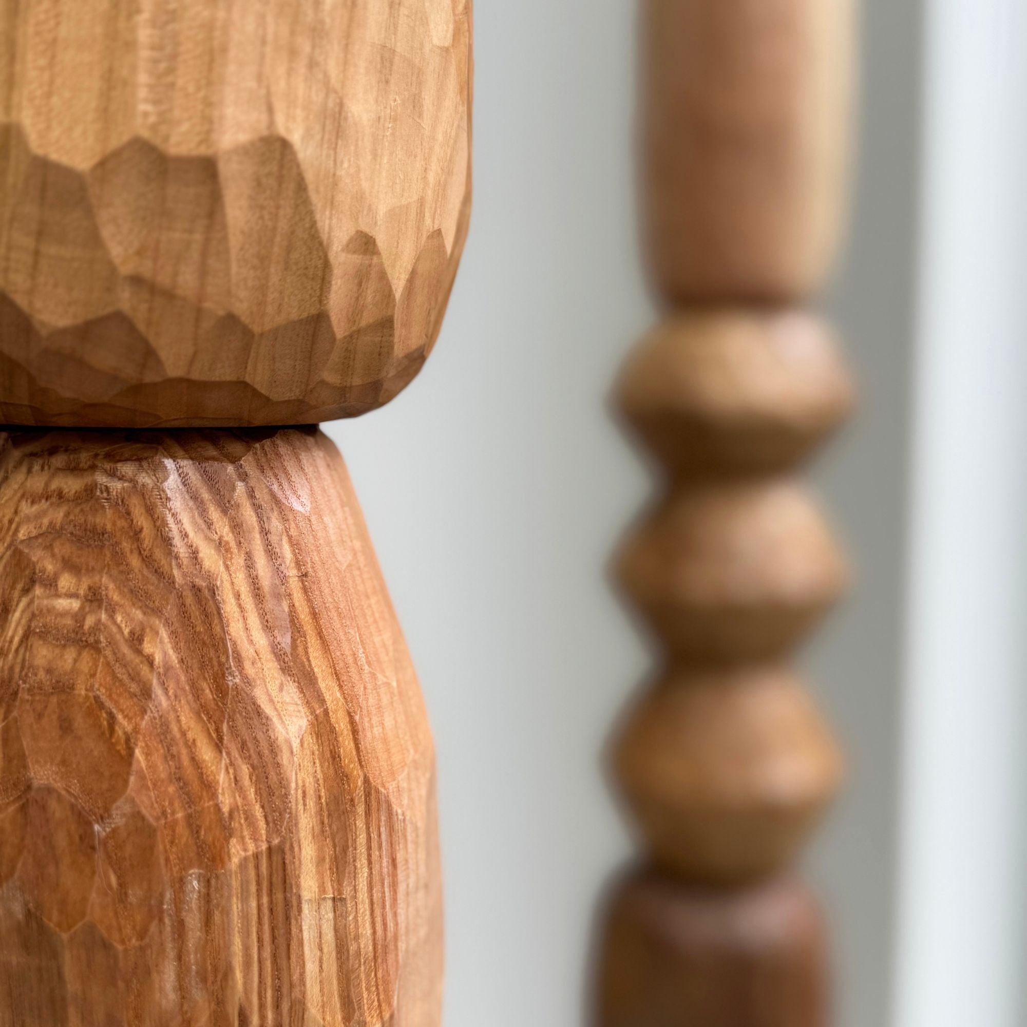 romie-objetti-colonne-perles-focus