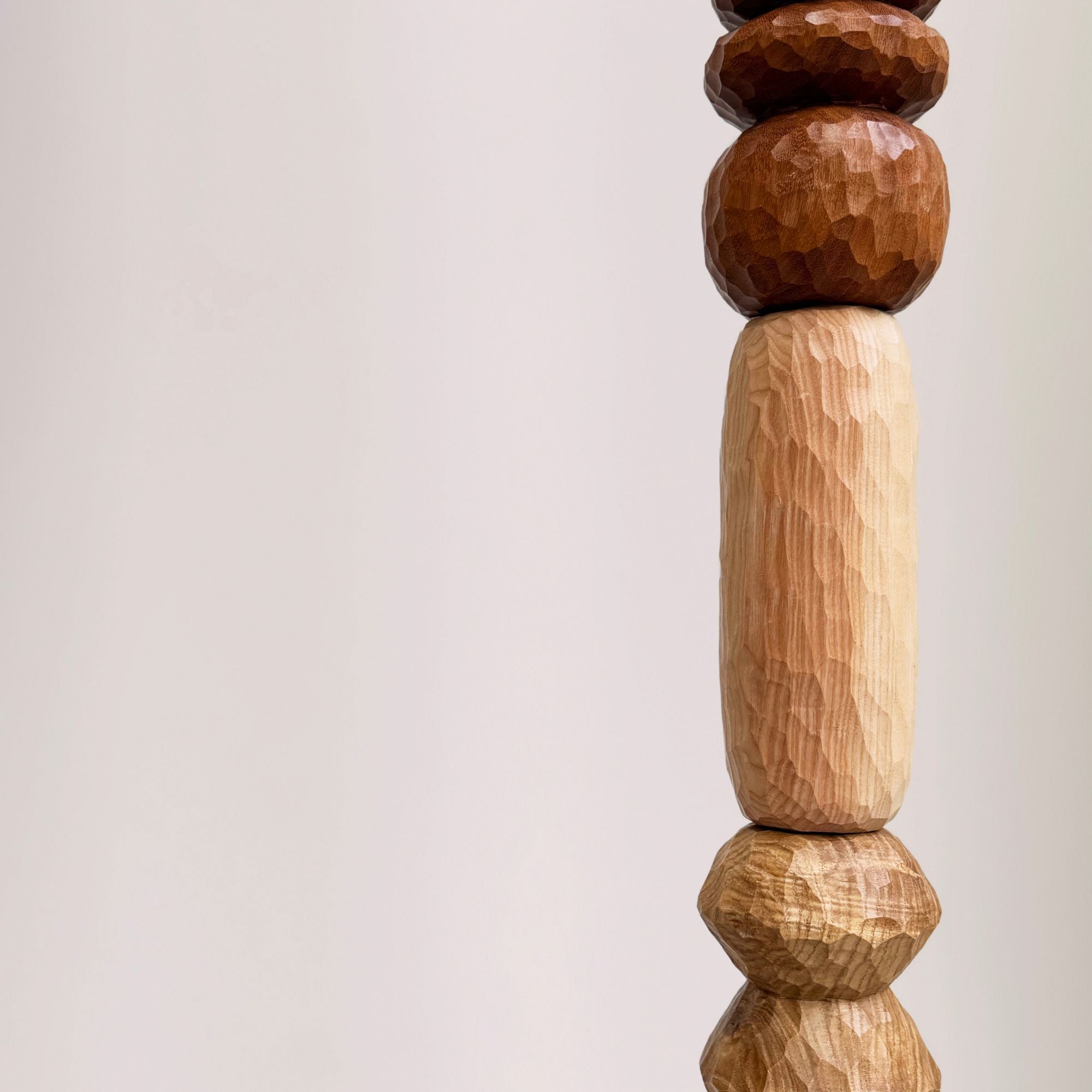 romie-objetti-colonne-II-matière