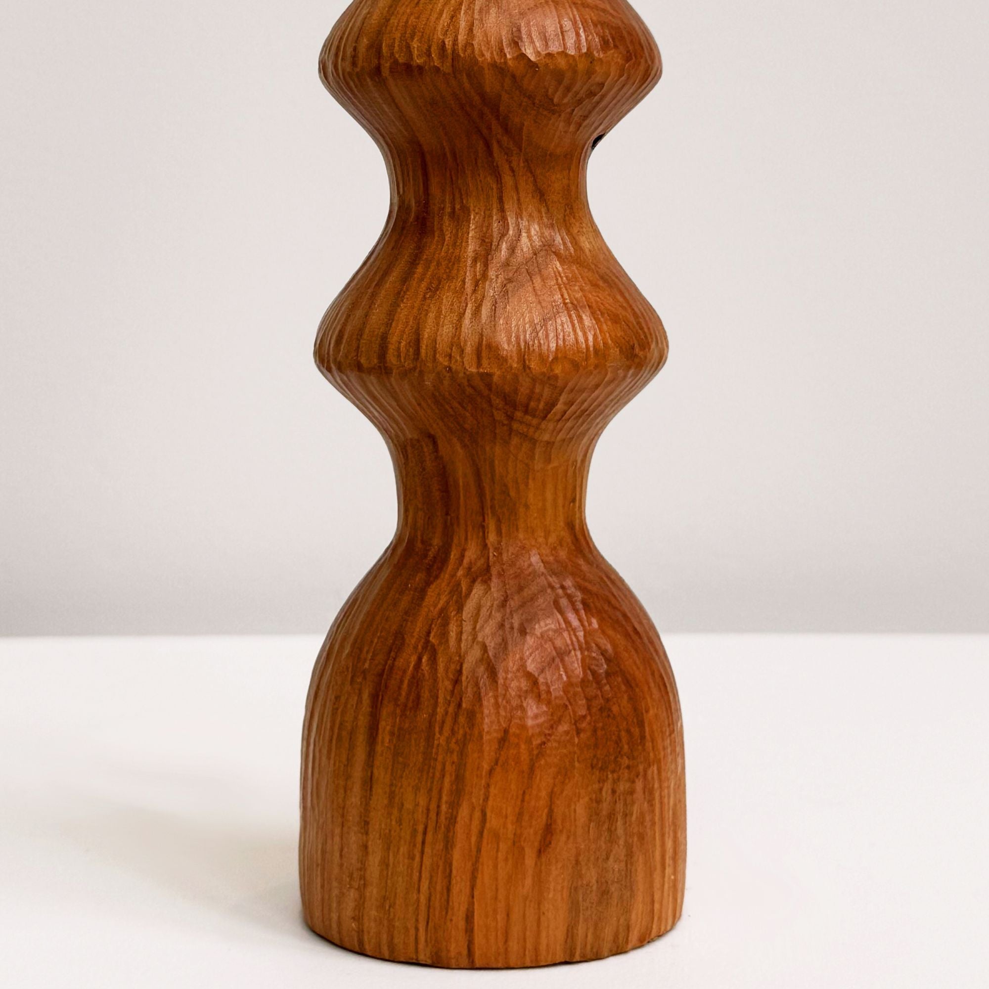 romie-objetti-merisier-M-matière