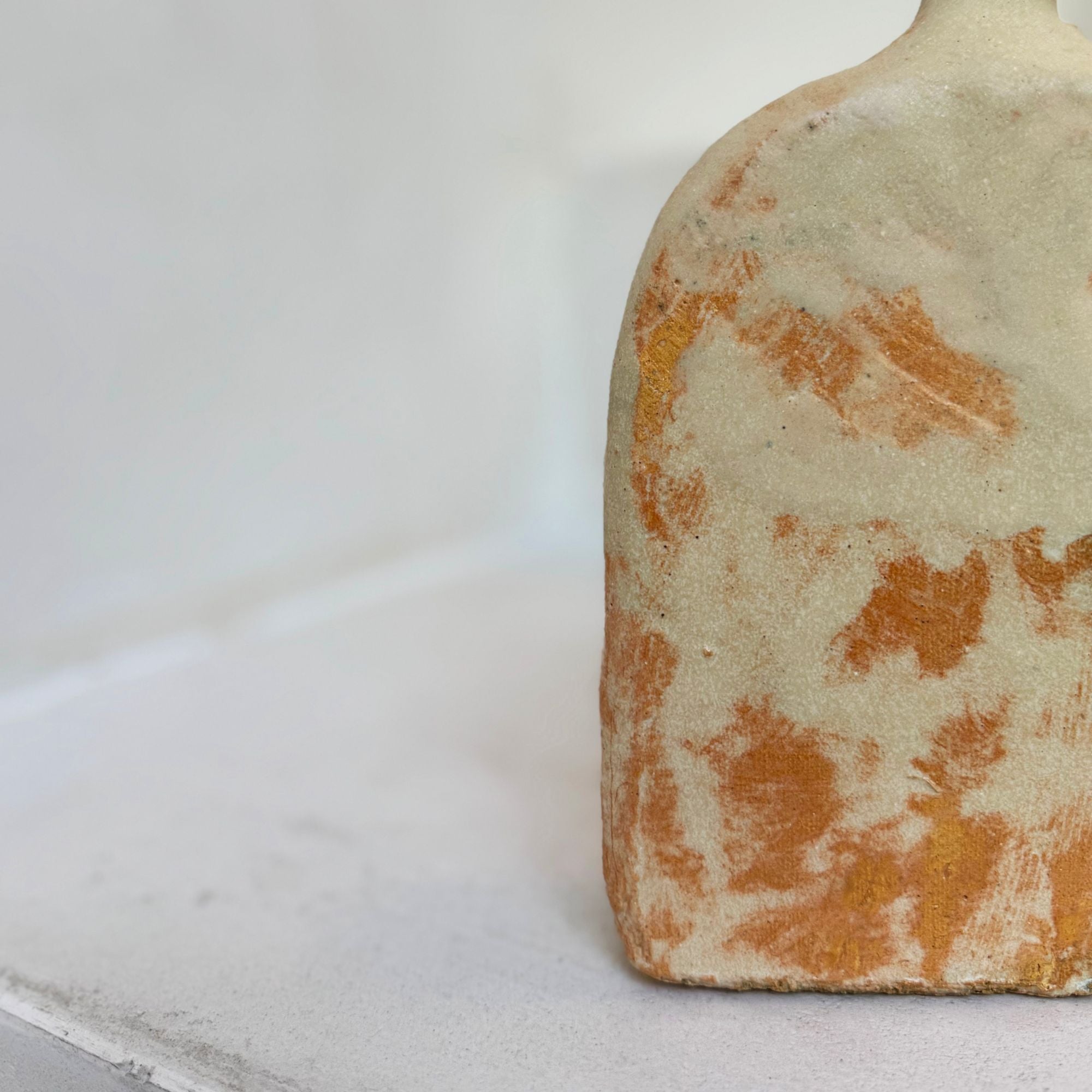 willem-van-hooff-tiny-11-engobe