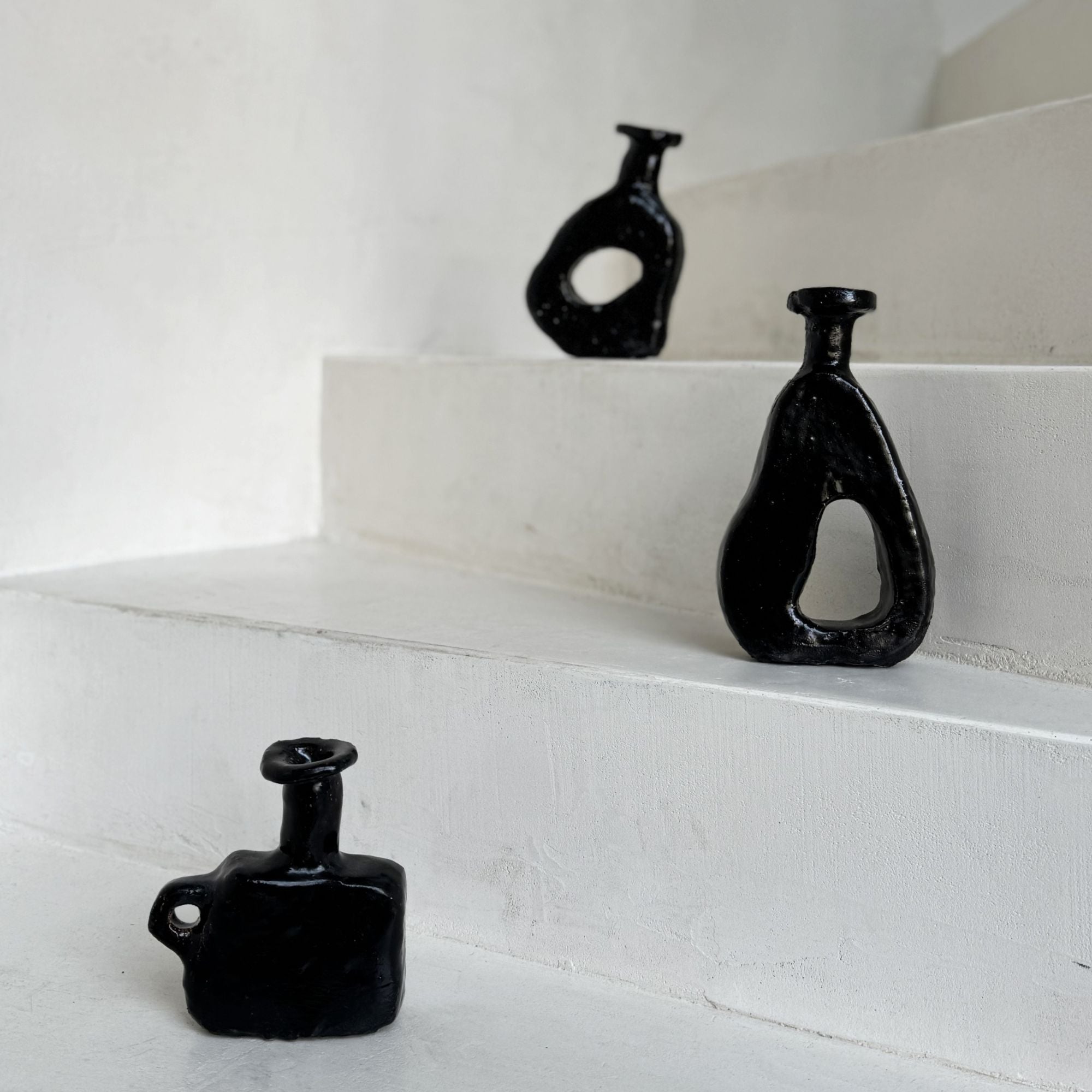 willem-van-hooff-tiny-ambiance-black