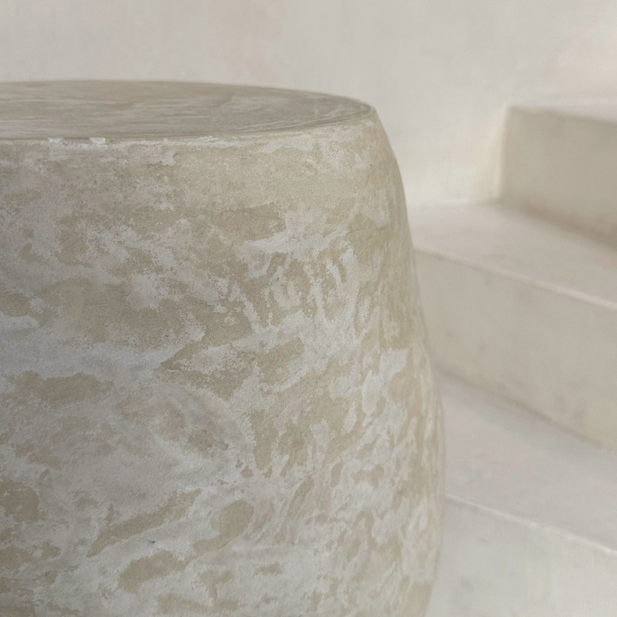 yasmin-bawa-fara-table-details
