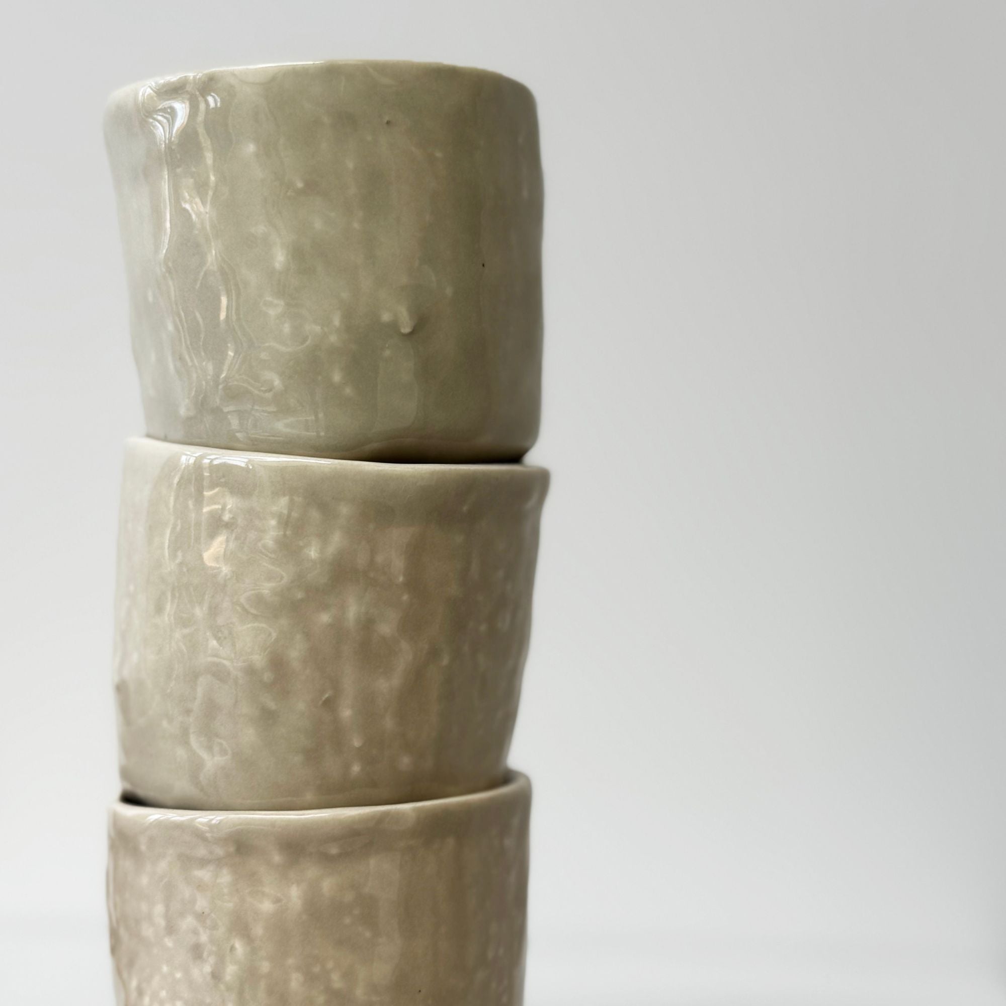 zuzana-hlivarova-tasses-beiges-céramique